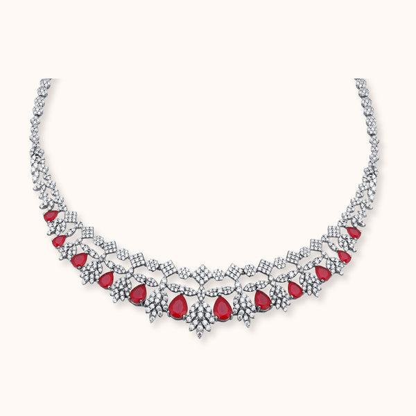 Queen’s Crimson Elegance Necklace
