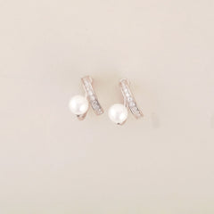 Pearl Essence: 925 Sterling Silver Ring, Timeless Elegance - Shining Silver.in