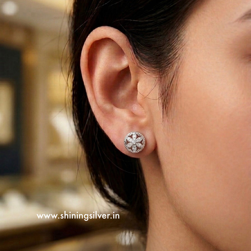 SHINING’s Flower Studds | 925 Sterling Silver | Shining Silver