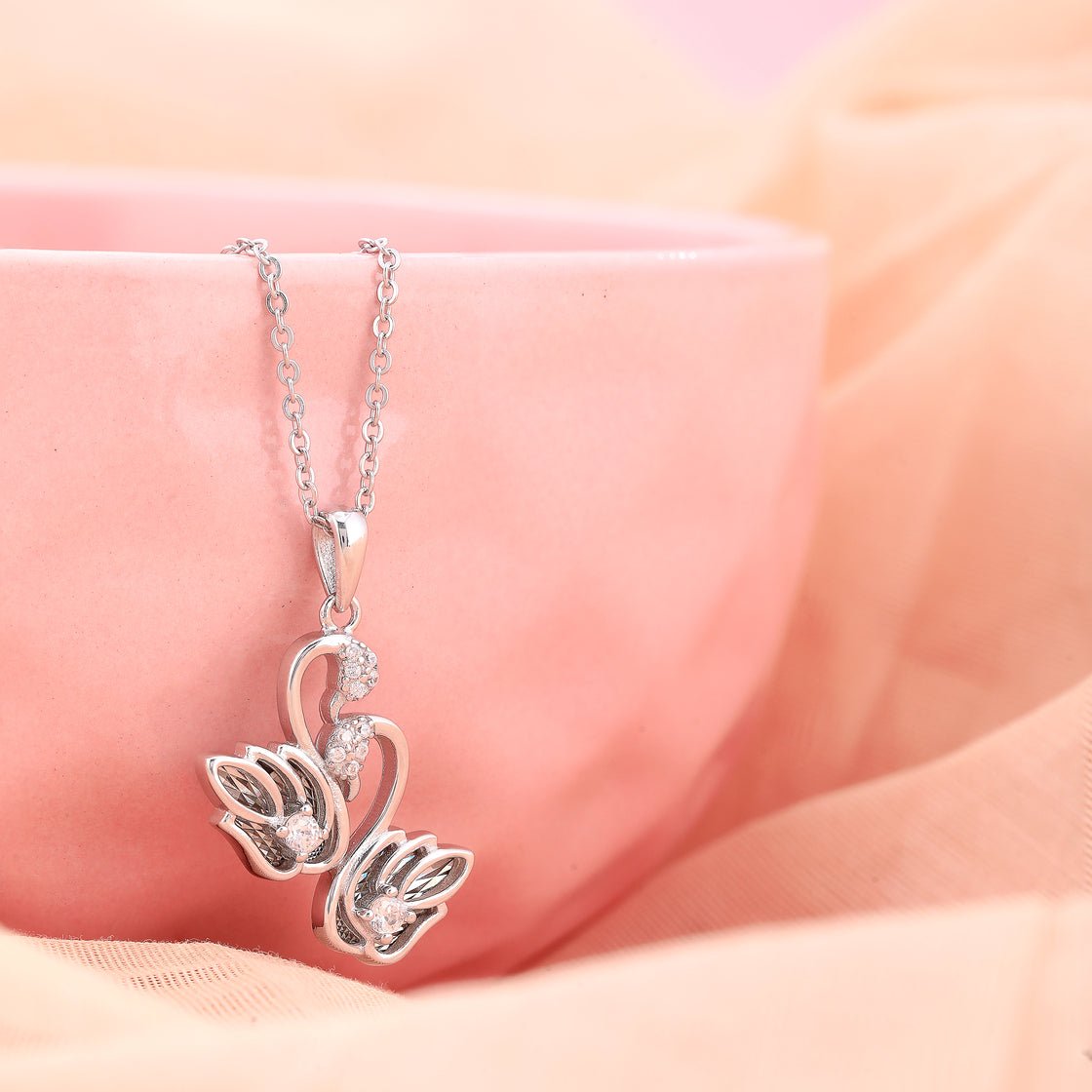 Eternal Embrace Necklace - 925 Sterling Silver - Shining Silver.in