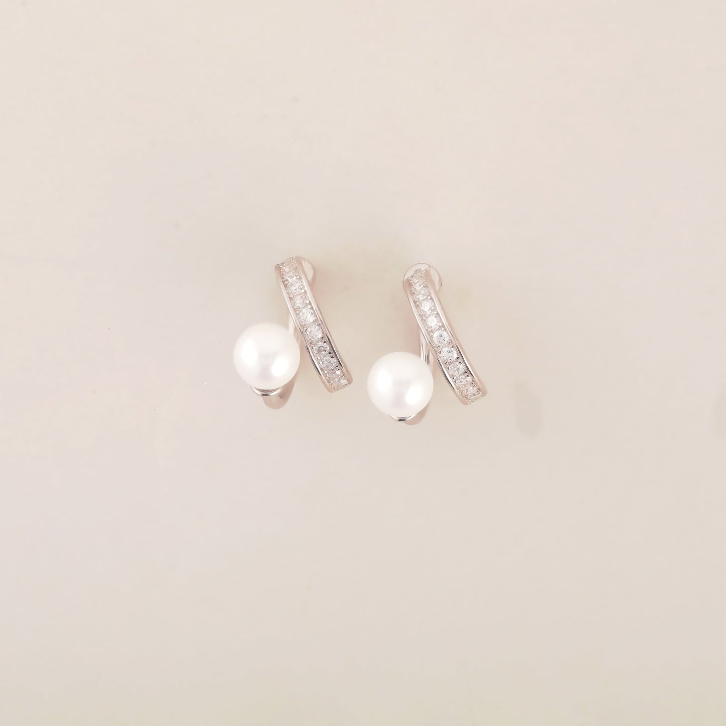 Pearl Essence: 925 Sterling Silver Ring, Timeless Elegance - Shining Silver.in