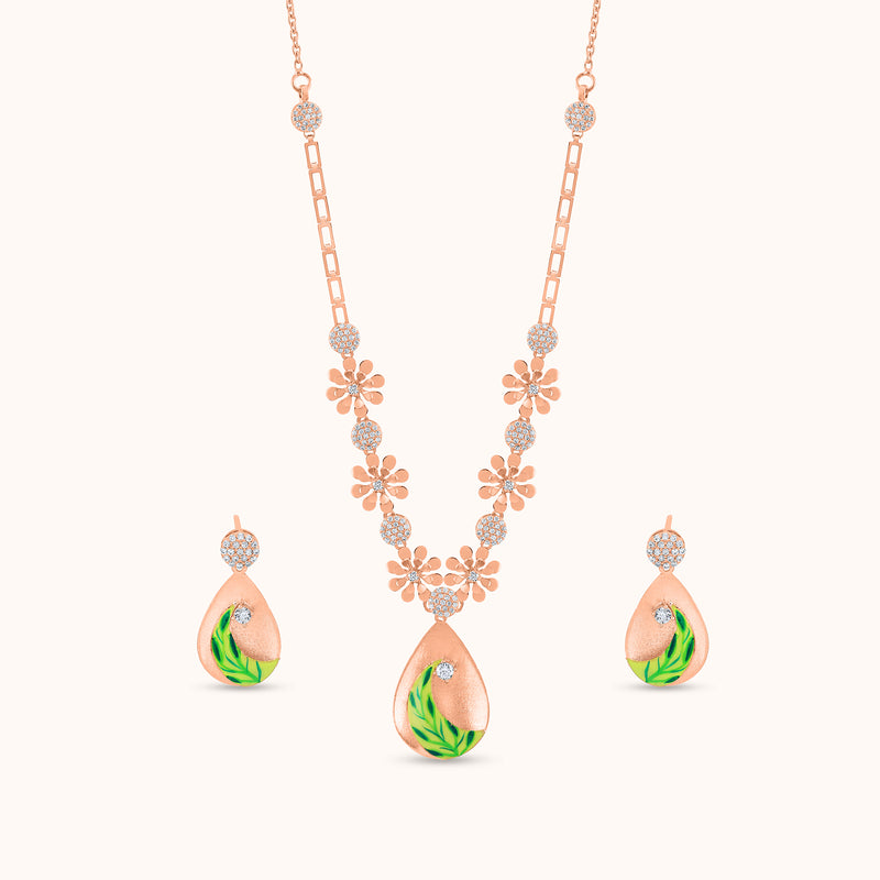 SHINING’s Celestia Necklace