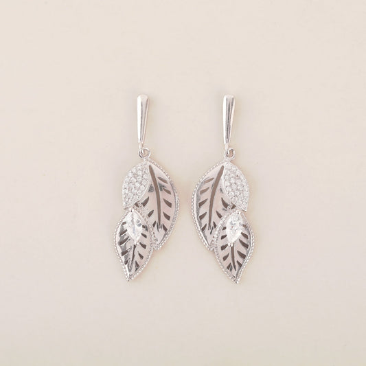 Sterling Silver Earrings Dancing in the Breeze - Shining Silver.in