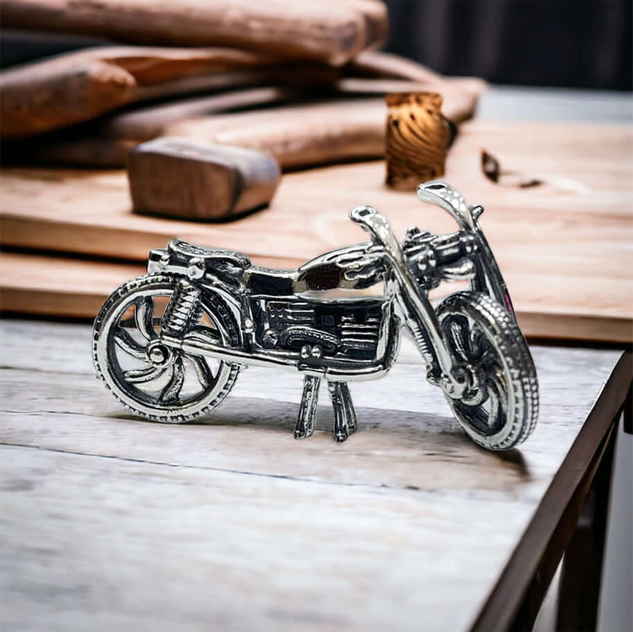 Roadster Motorbike- Pure silver art - ShiningSilver.in